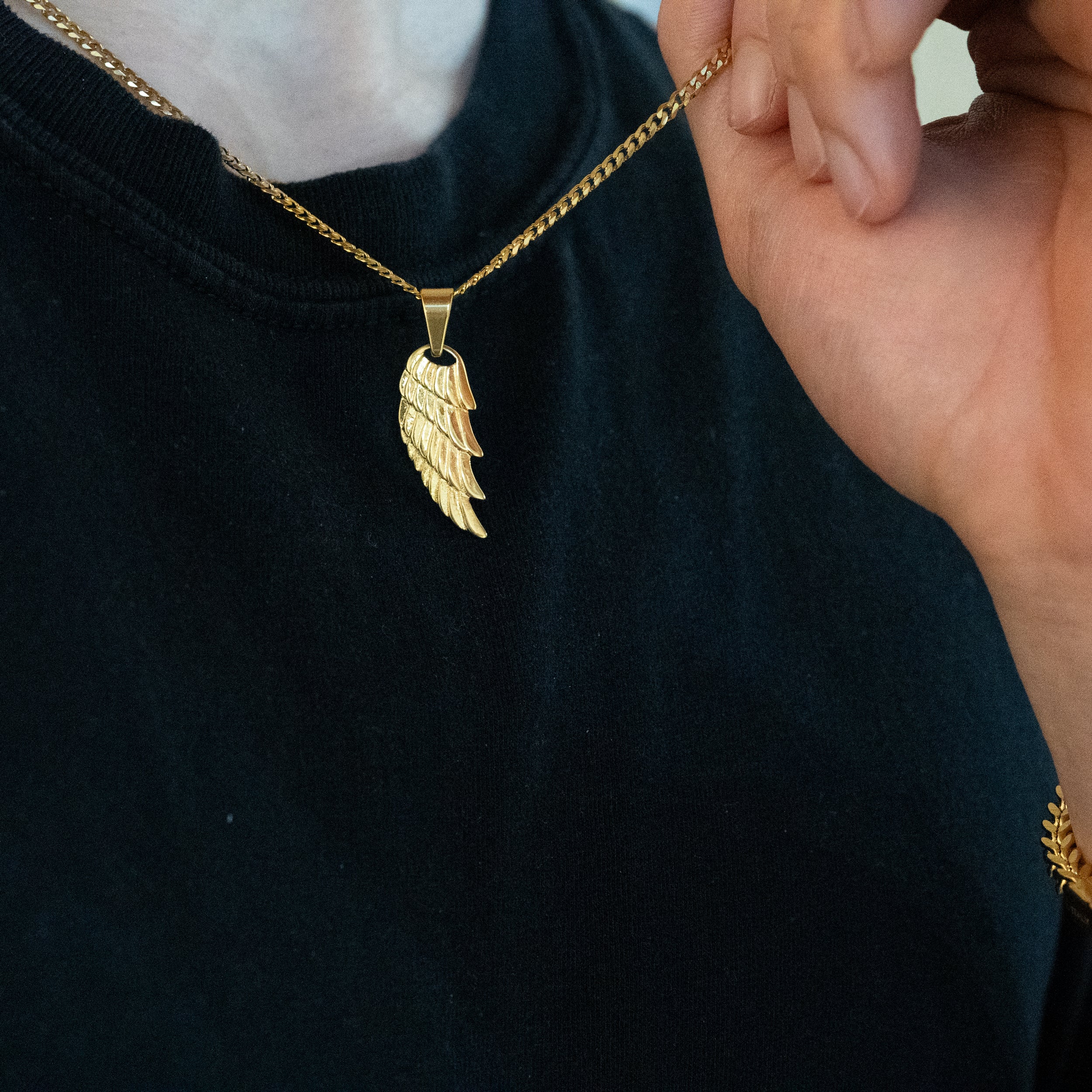 Angel Wing Pendant (Gold)
