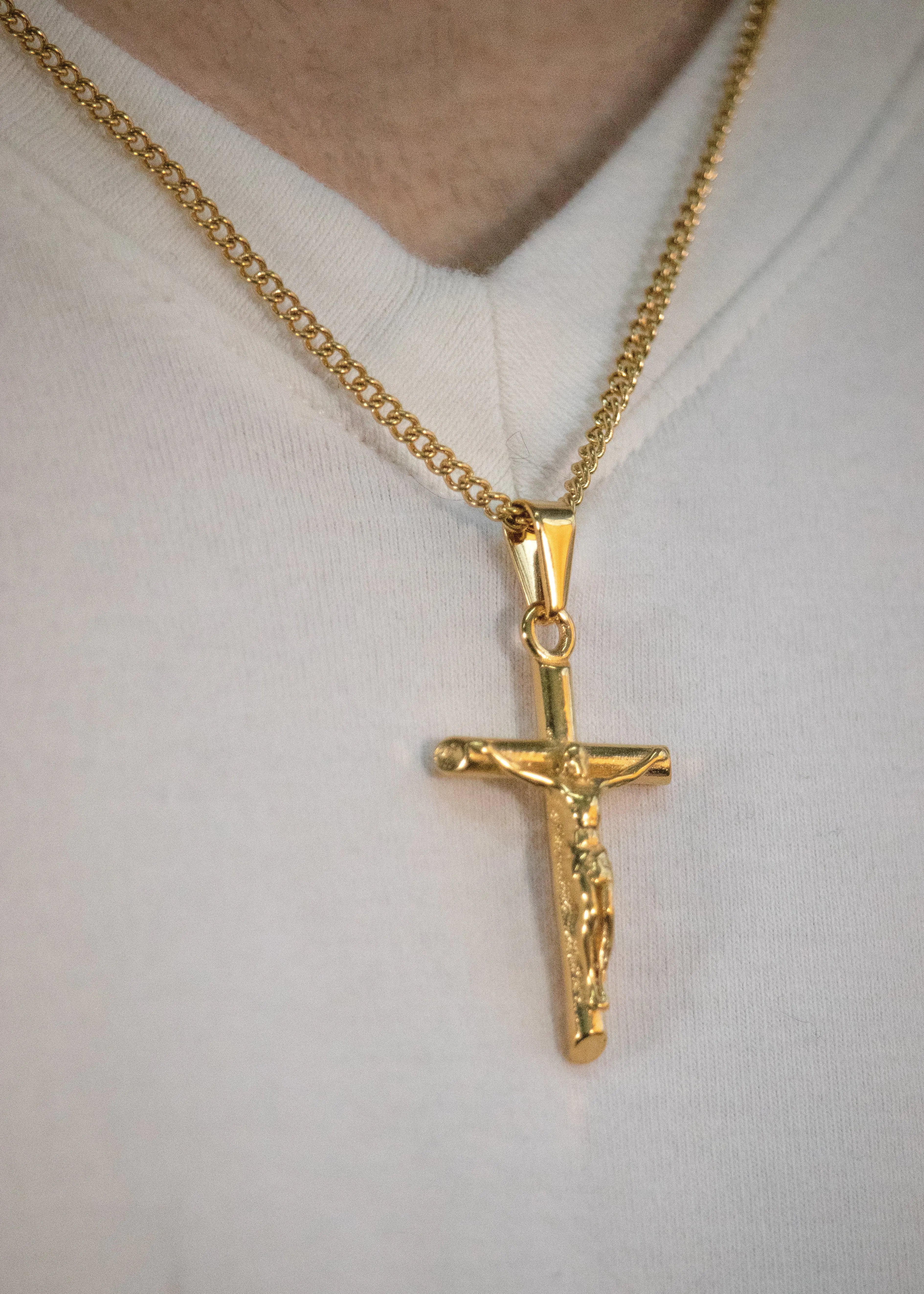 GOLD CROSS NECKLACE