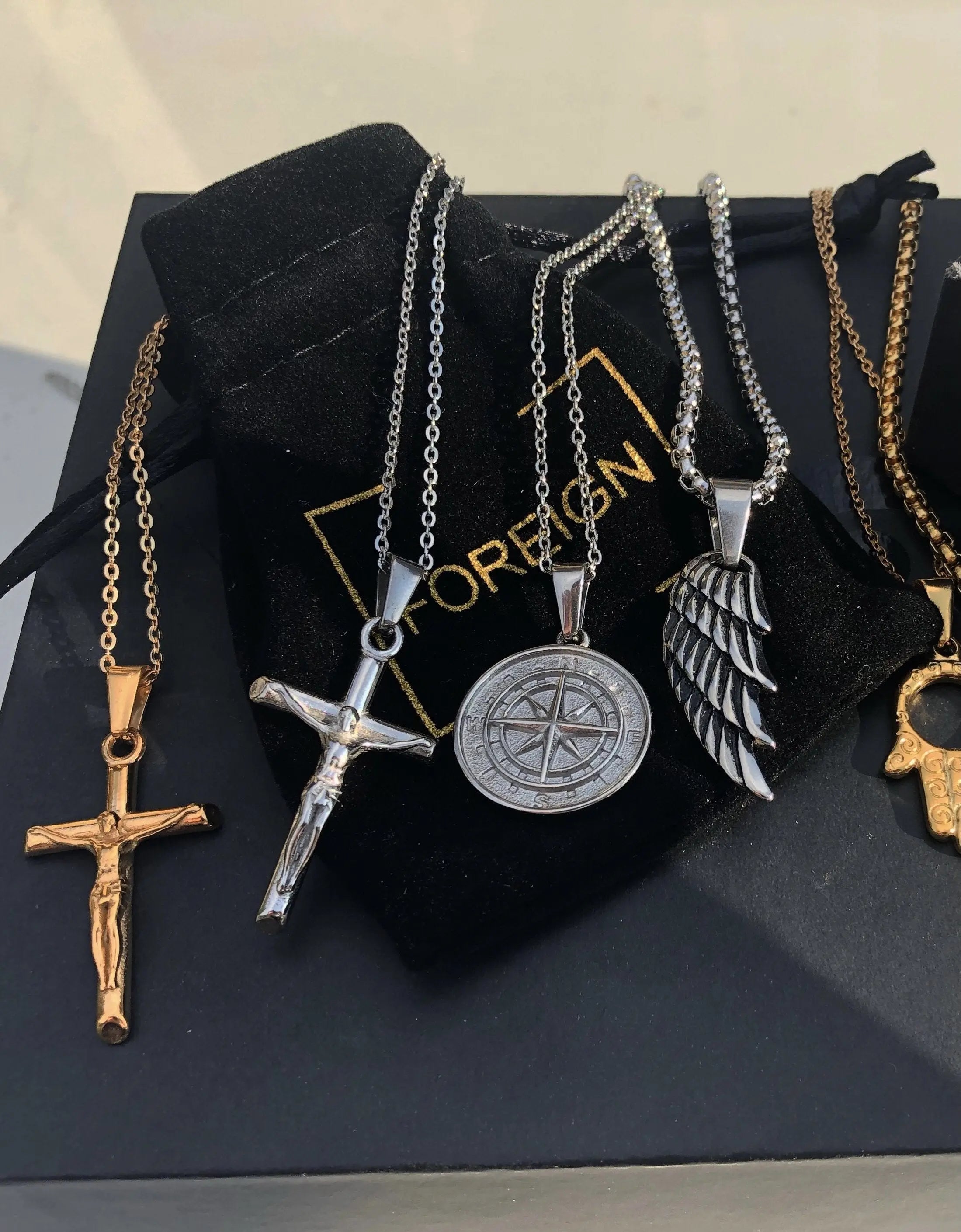 Crucifix Pendant (Gold) - Foreign Jewels